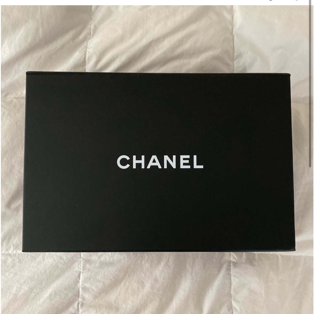 Chanel small magnetic box